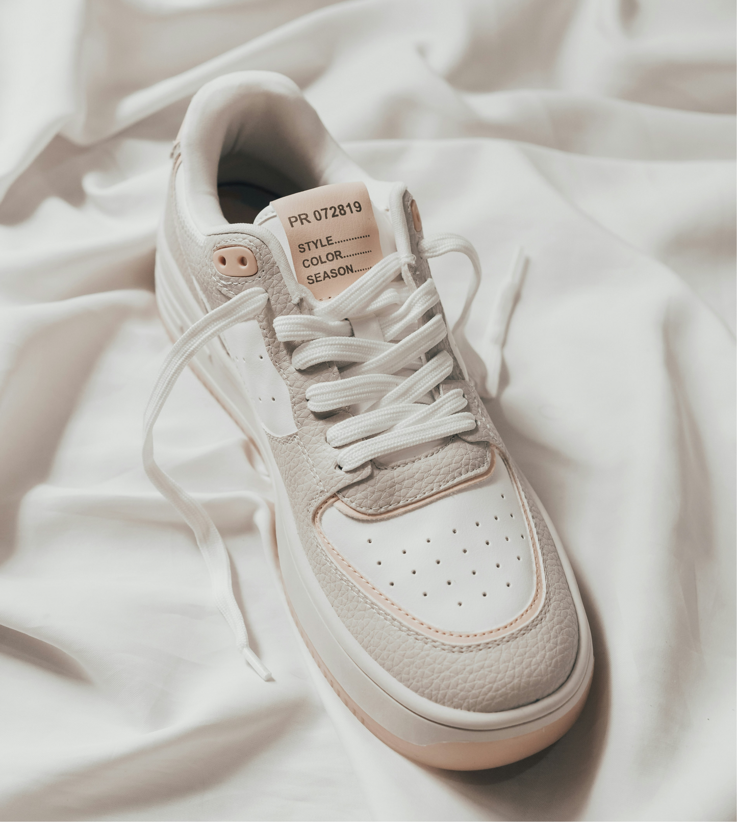PR 072819 Hvid &amp; Beige Low-Top Sneaker